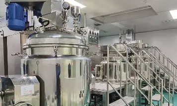 Jacketed mixing tank for heating cooling and product discharge