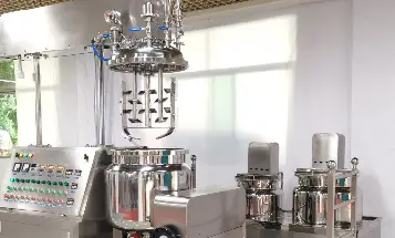 Vacuum system for vacuum homogenizer processing